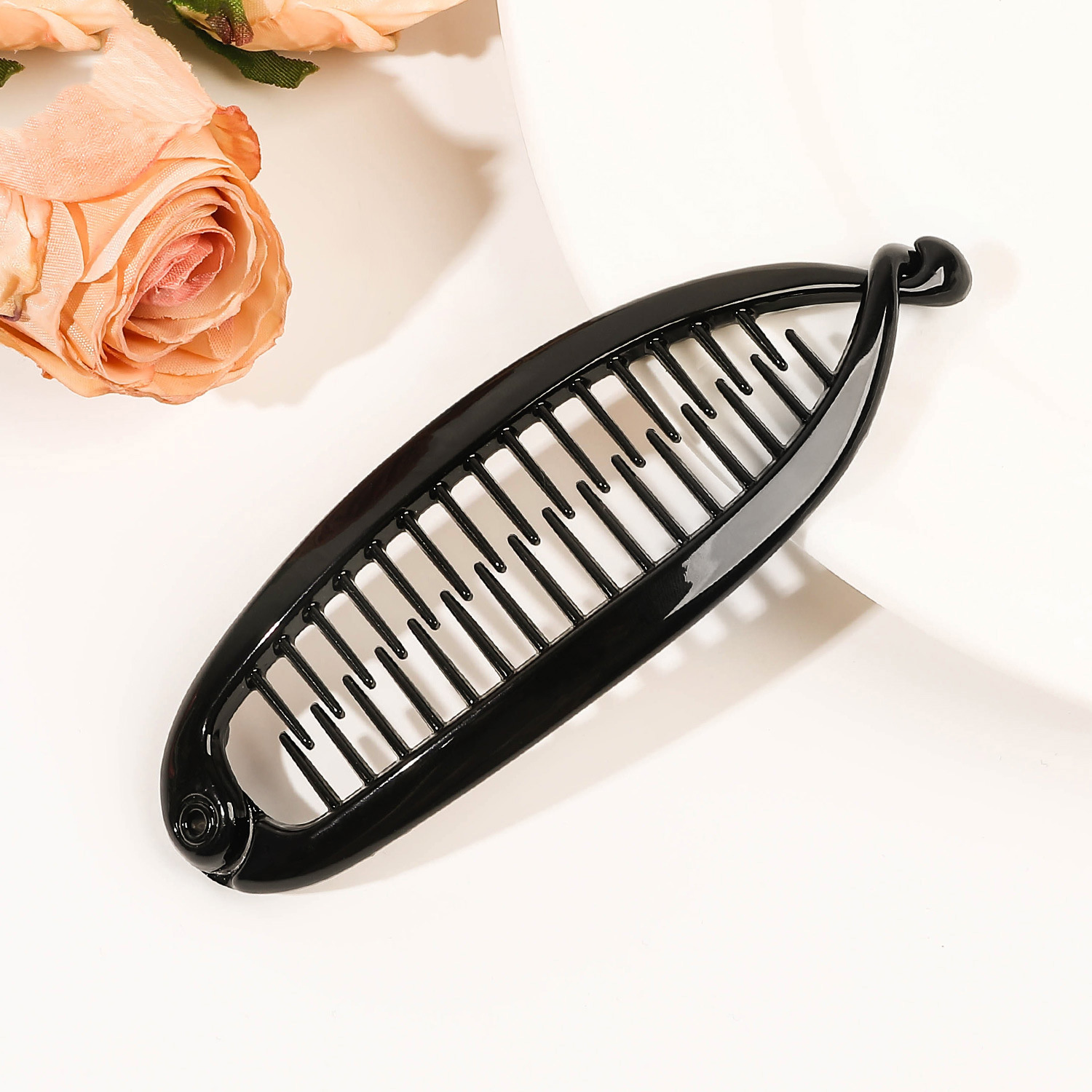 Matowa spinka do włosów w kształcie ryby kucyk bananowa spinka do włosów opaska dla kobiet akcesoria do włosów spinki do włosów Twist Clamp Barrettes nakrycia głowy: Lawenda
