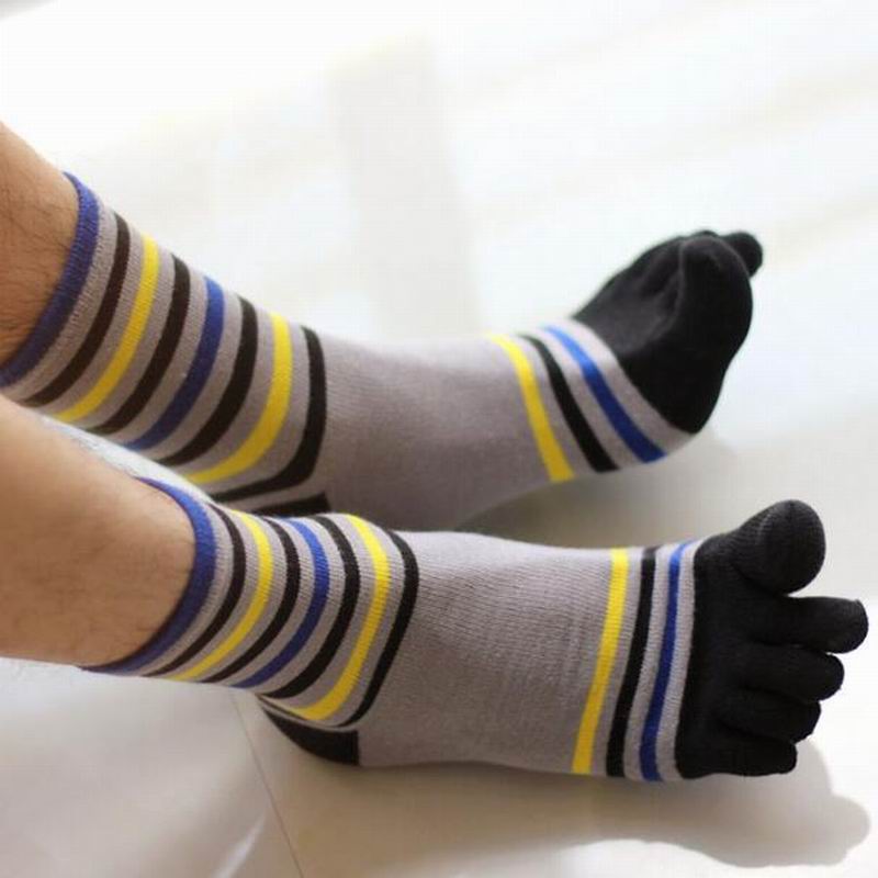 Automne et hiver hommes garçons doux couleur dessin animé cinq doigts orteil chaussettes hommes coton chaussettes hommes chaussettes