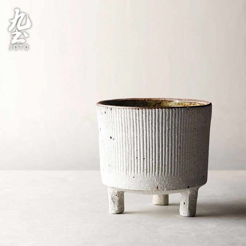 American industrial antique bronze metal flower pot planter: Ivory White Trumpet