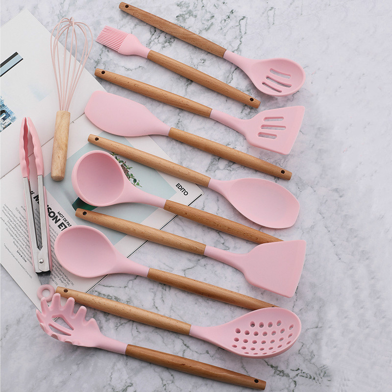 Rosa matlagningsredskap silikonredskap med trä multifunktionshandtag non-stick spatel slev äggvispar spade