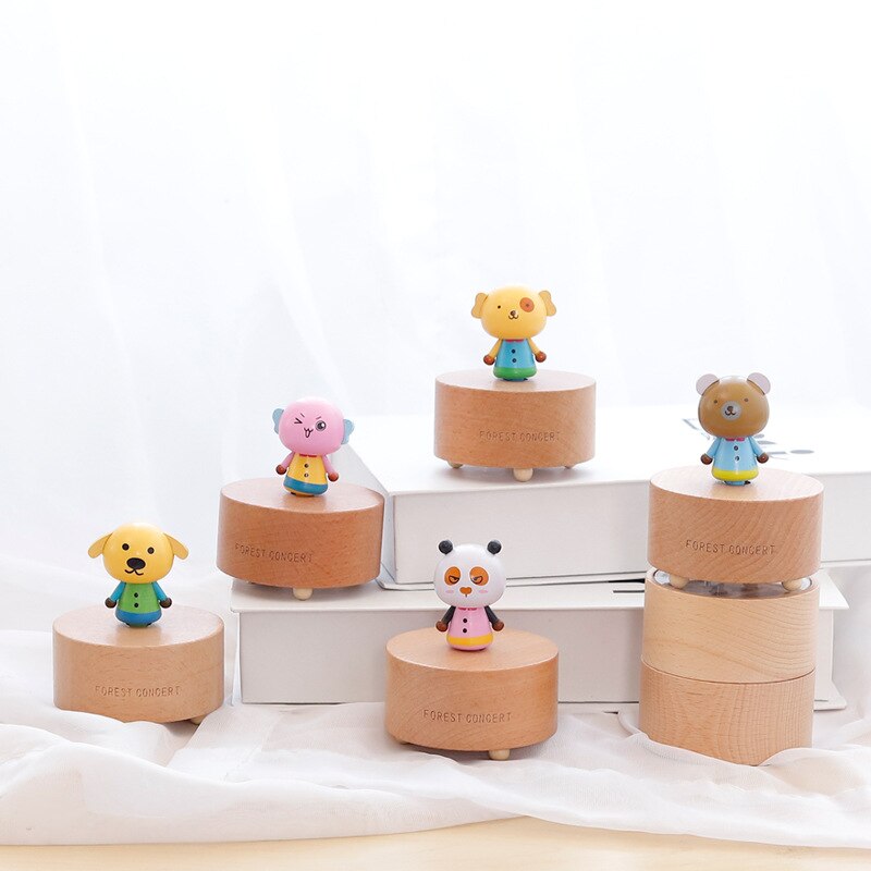Wood Carving and Color Printing Music Box Cute Animal Music Box Hand Crank Wooden Music Box Children's Birthday Valentine's Day