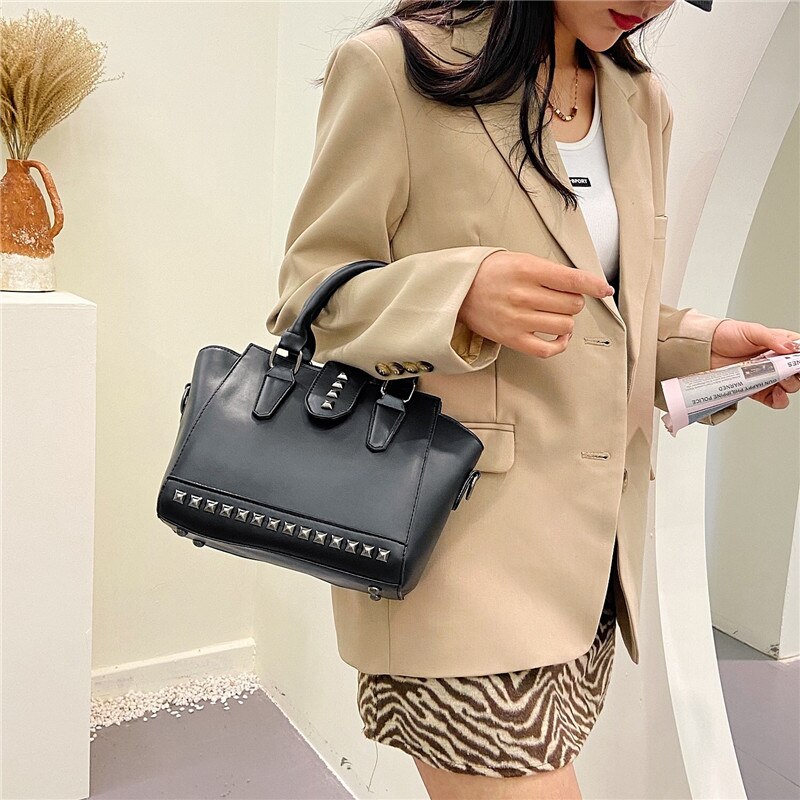 Trendy rivet shoulder bag soft leather messenger bag brand handbag summer bucket bag