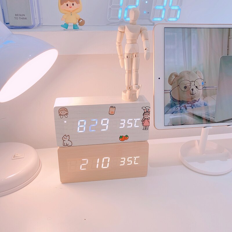 Led Houten Digitale Klok Intelligente Datum Temperatuur Elektronische Bureau Slaapkamer Alarm Usb Digitale Klok Horloge Thuis Klok DB60SZ