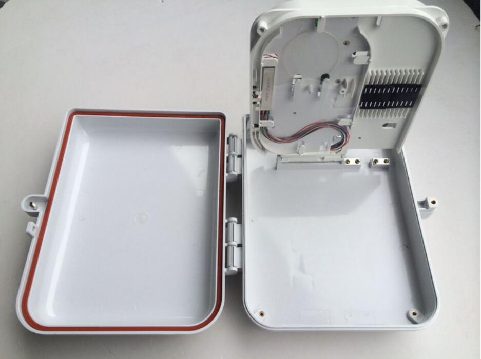 16 Core Outdoor FTTH Splitter Distribution Boxes 16 core Optical fiber splice box with adapter and pigtail Fiber Cable Distribut