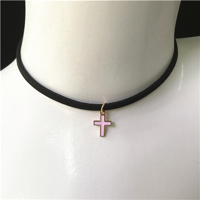 Gargantilla gótica Retro, Collar Punk de terciopelo negro para mujer, Collar con colgante de Cruz corta, joyería, bisutería, al por mayor: Chapado en cobre envejecido