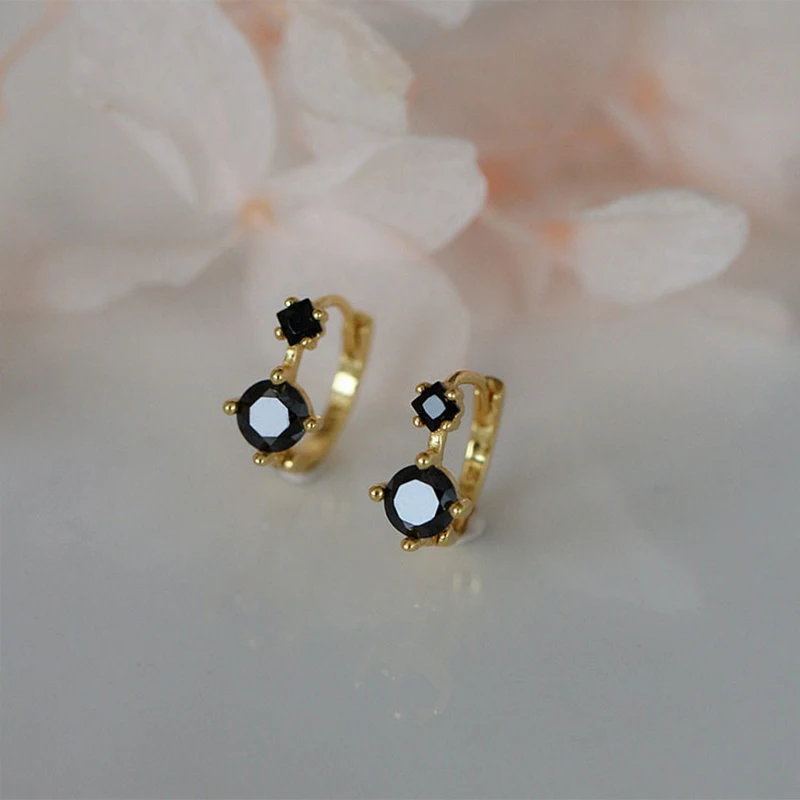 Pendientes de aro minimalistas Vintage para mujer, pequeños Huggies, piedra de circonia negra, pendiente pequeño de estilo Simple para mujer, joyería para Piercing,