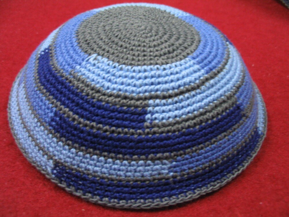 HANDMADE KNITTED YARMULKE KIPPAH