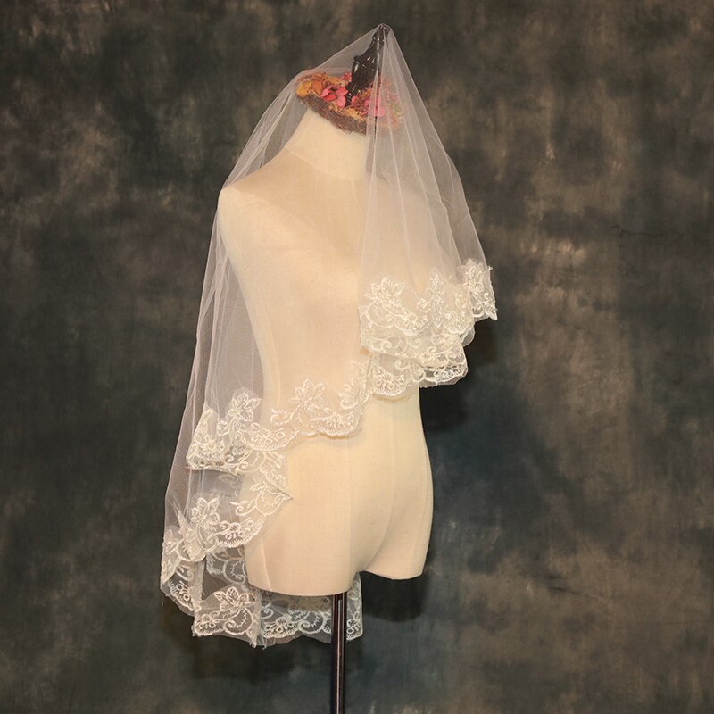 1.5M panna młoda czarny welon jednowarstwowy ślub Vail krótki ślubny welon Appliqued koronkowy biały szampan kość słoniowa welon Accessoire Mariage: szampan