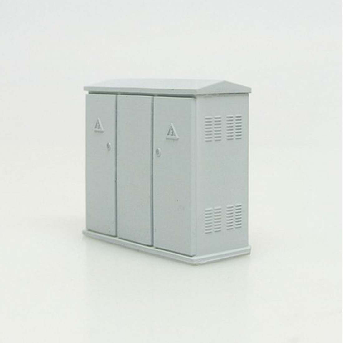 1:87 HO Scale Sand Table Train Model Two-Door Distribution Box Railway Resin Distribution Box - Grey/Light Grey