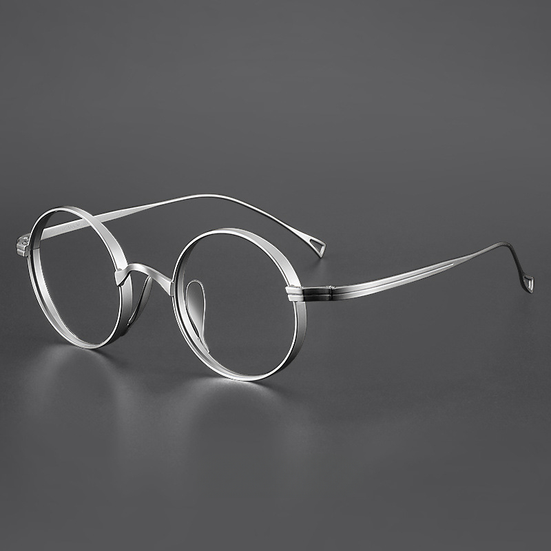 Ultraleichte japanische reintitan-brillenfassung für herren, retro-brille mit kleinem rahmen, flache korrektionsbrillenfassung: Silber