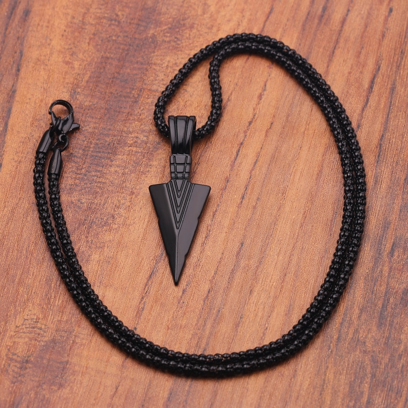 Collar largo con colgante de flecha para hombre, cadena de joyería negra mate, Hip Hop, Punk, Rock, de Navidad y Halloween