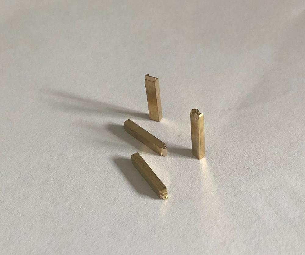 120 stk 2*3*15mm 2*4*15mm stempel kobber messing bogstaver termisk bånd print alfabet skrifttype til hp -241 dy-8 dato kode printer