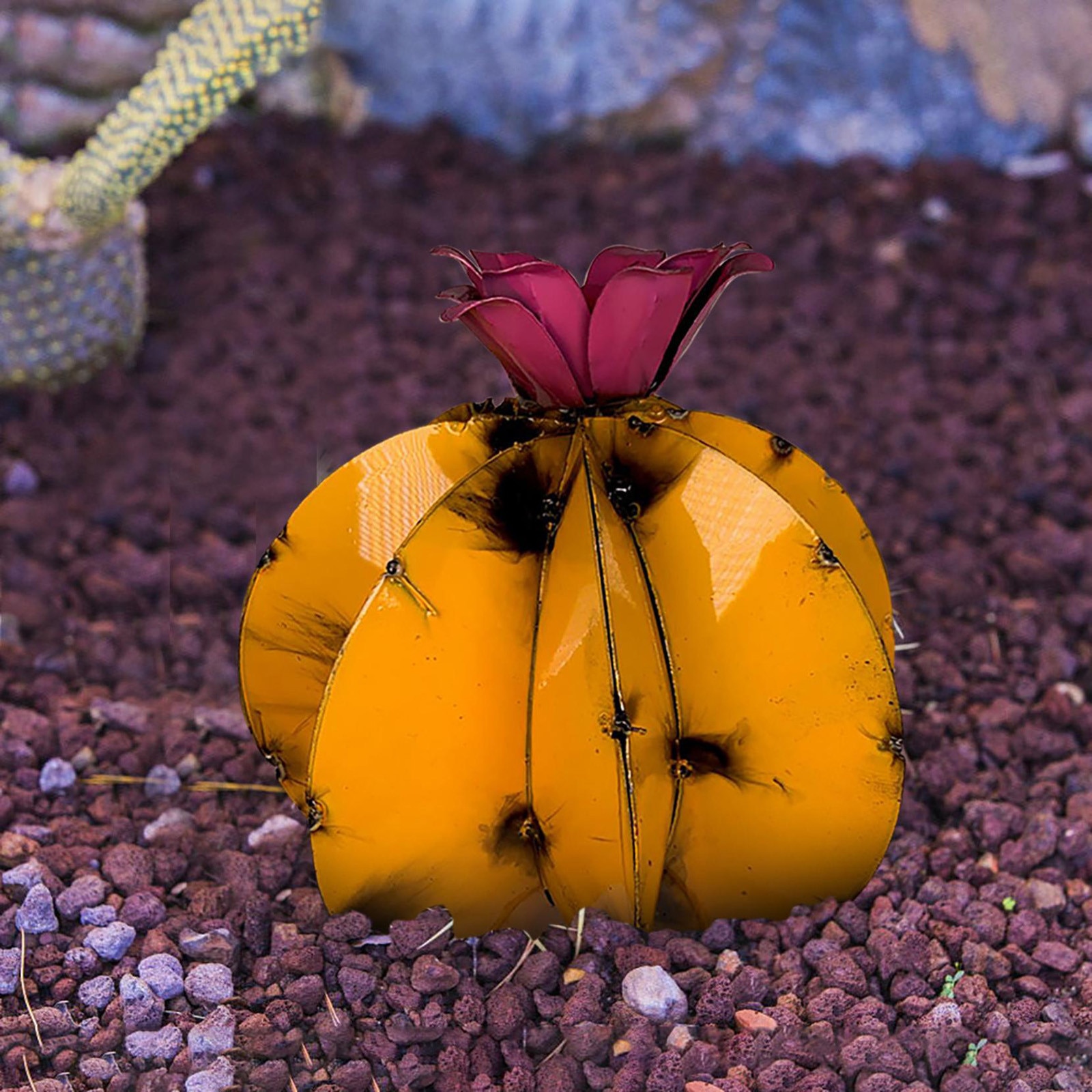 Garden Decoration Outdoor Metal Cactus Sculpture Rustic Hand Painted Metal Art Agave Plant Garden Yard Decor