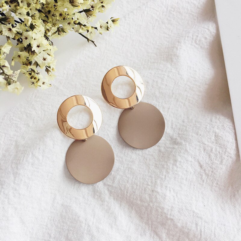 Korean Geometric Statement Hanging Earrings for Women Gold Round Circle Earring Punk Metal Earring Ear Jewelry: ES3769