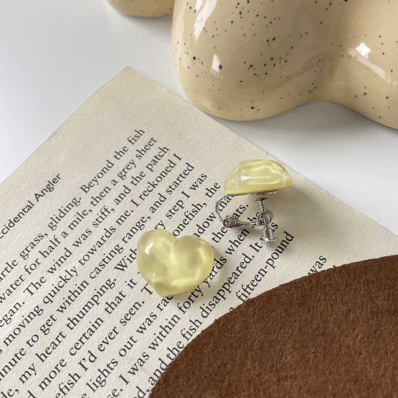 Boucles d'oreilles en acrylique Macaron Transparent, carré irrégulier géométrique, Simple résine pierre en forme de cœur, boucles d'oreilles sans Piercing: heart yellow clip