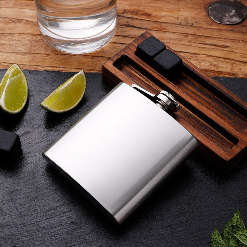 Hip Flask Stainless Steel Pocket Flask 7/8/9 Oz Drink Holder Whiskey Vodka Rum Liquor Home Decor