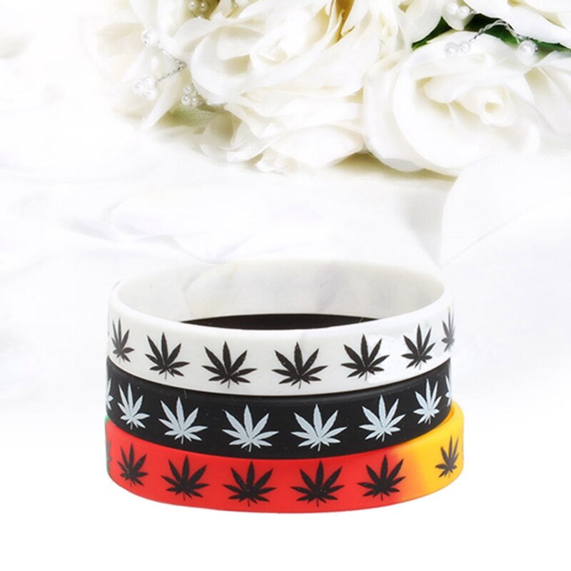 Persoonlijkheid Siliconen Zwart Wit Kleur Armband & Bangles Polsband Mode-sieraden Maple Leaf Print Armbanden