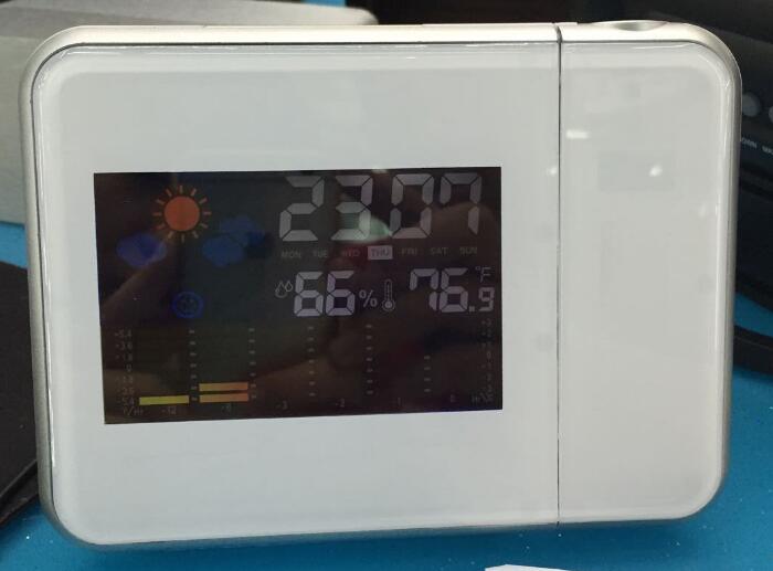 Farbige led-digitalanzeige, projektionsuhr, 3.7- zoll-lcd-thermometer mit projektionszeitanzeigefunktion, projektion : 1-5m