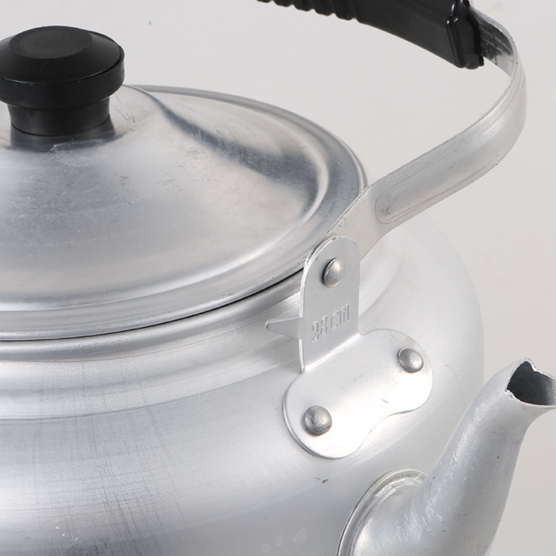 Gammal stil ren aluminium tekanna stor aluminium tekanna hushåll stor kapacitet gasspis vattenkokare 8l