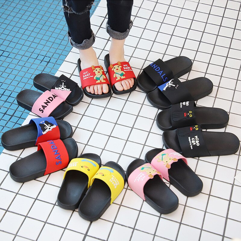 Sandalias planas antideslizantes para niños y niñas, chanclas de dibujos animados de perro, para el baño, a la