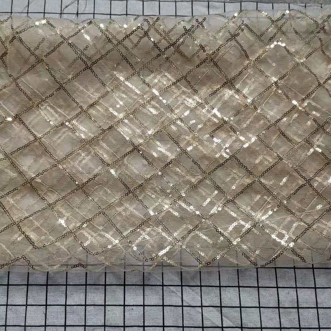 Tkanina zdobiona cekinami w kracie rękojeść koronkowa cekinowa haftowanie rękodzieło moda suknia ślubna DIY damska tkanina siateczkowa tkanina: L / Beżowy