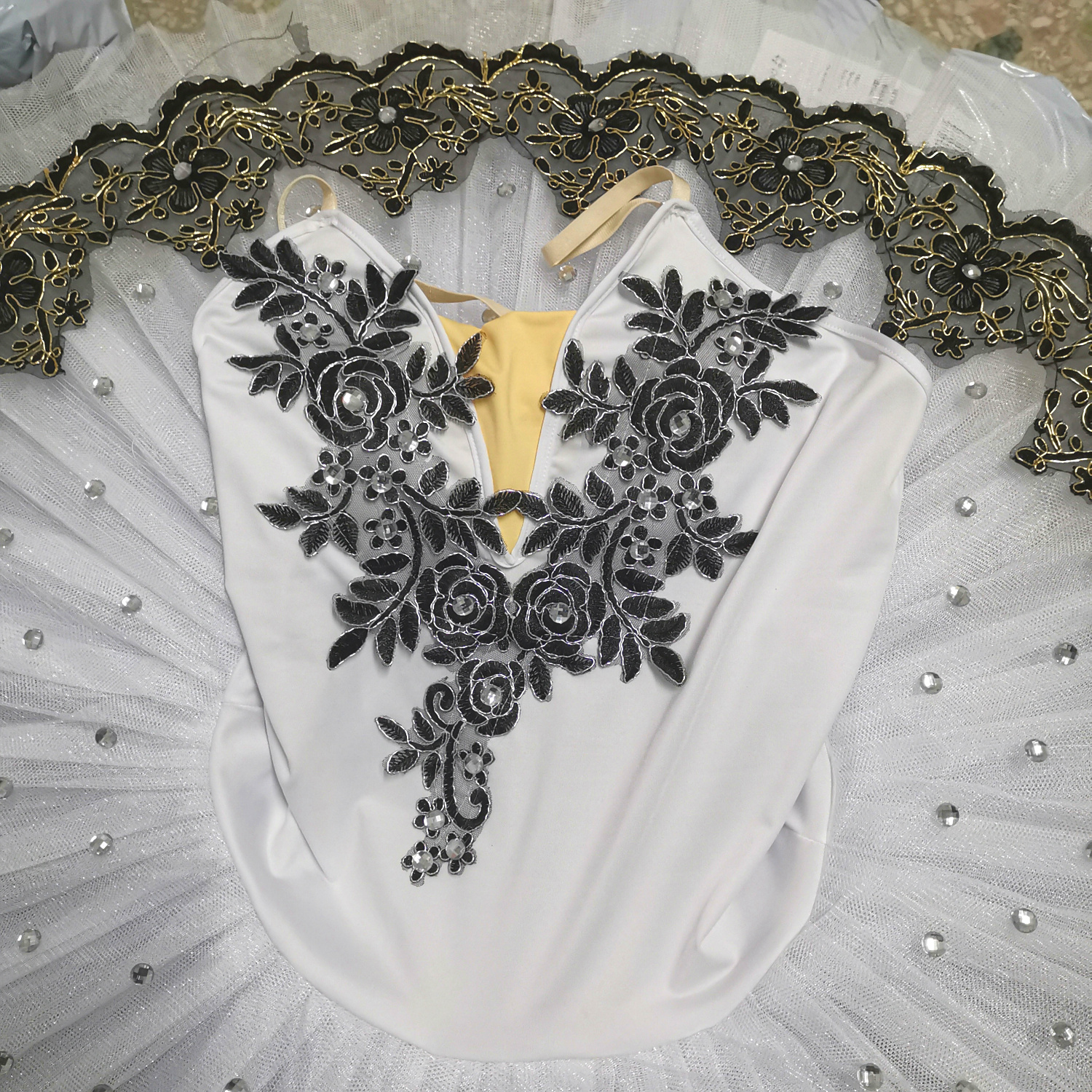 White Swan Lake Ballet Tutu Skirts Dance Performance Costume Princess Dress