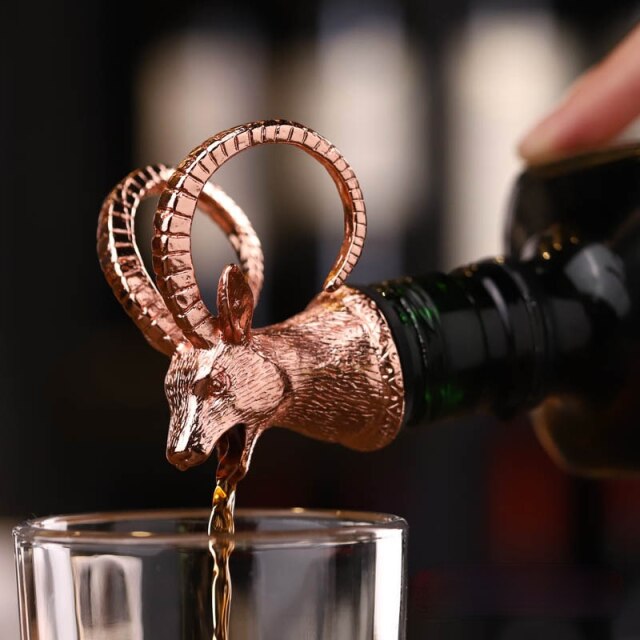 1 piece red wine pourer zinc alloy rhinoceros lion leopard antelope head wine stopper drink bar tool nightclub bar accessories: antelope   Rose