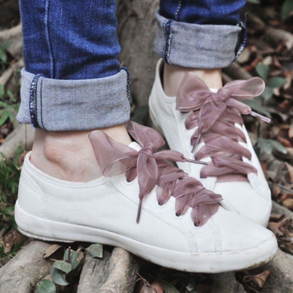 Lacets plats en Satin de soie pour femmes, 1 paire, 110CM, ruban en Satin de soie, lacets pour baskets, chaussures de Sport, nœud en dentelle
