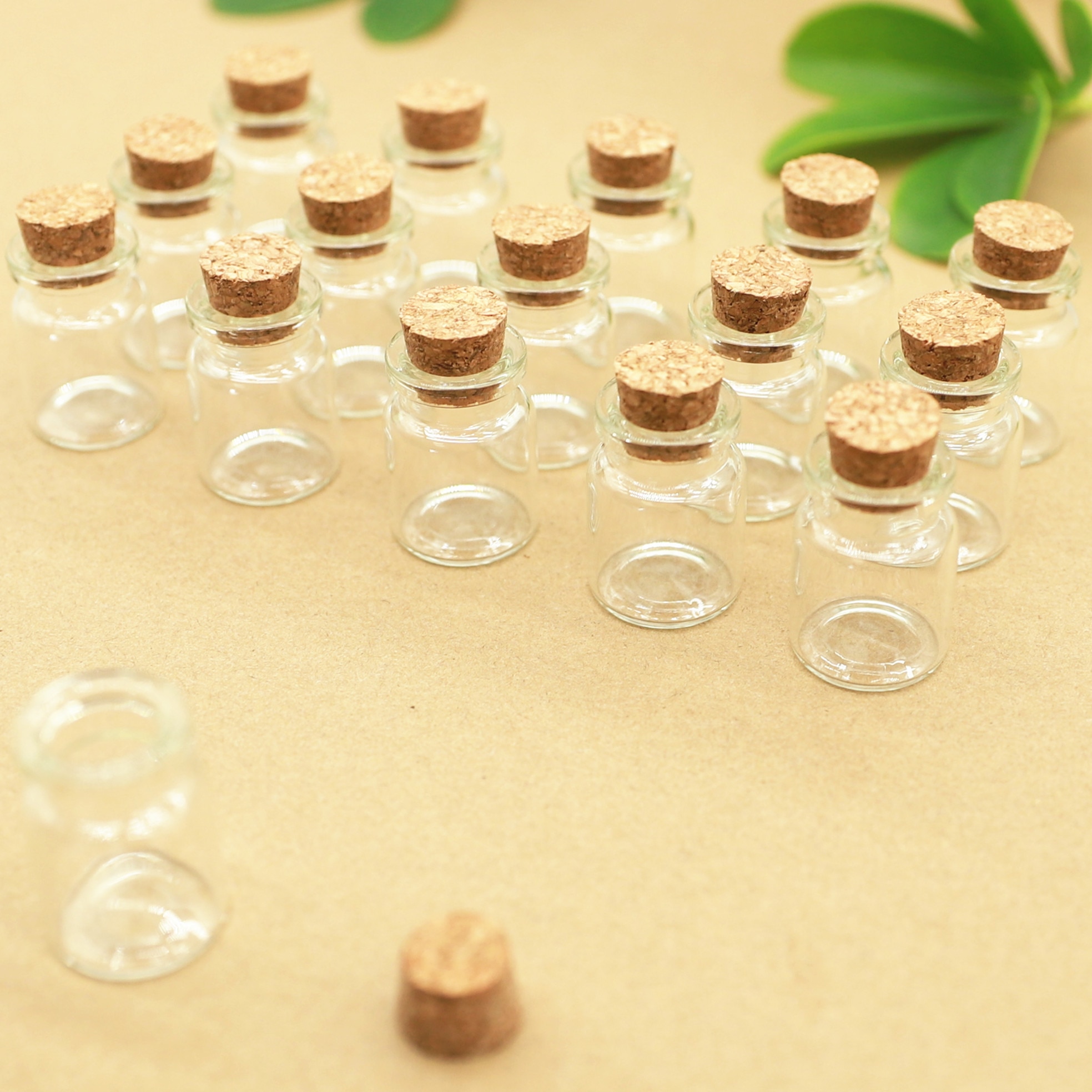 24pcs/lot 22*30mm 5ml Small Glass Vial Bottle Test Tube Cork Stopper Mini Bottle Container Jars Tiny Practical Bottle glass