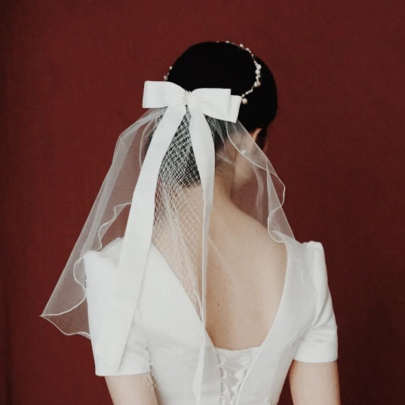 Vrouwen Korte Tule Bruidssluier Bruiloft Sluier Met Clip Boog-knoop Lint Rand Voor Bruid Bloem Meisje Wedding Party fotografie (Wit)