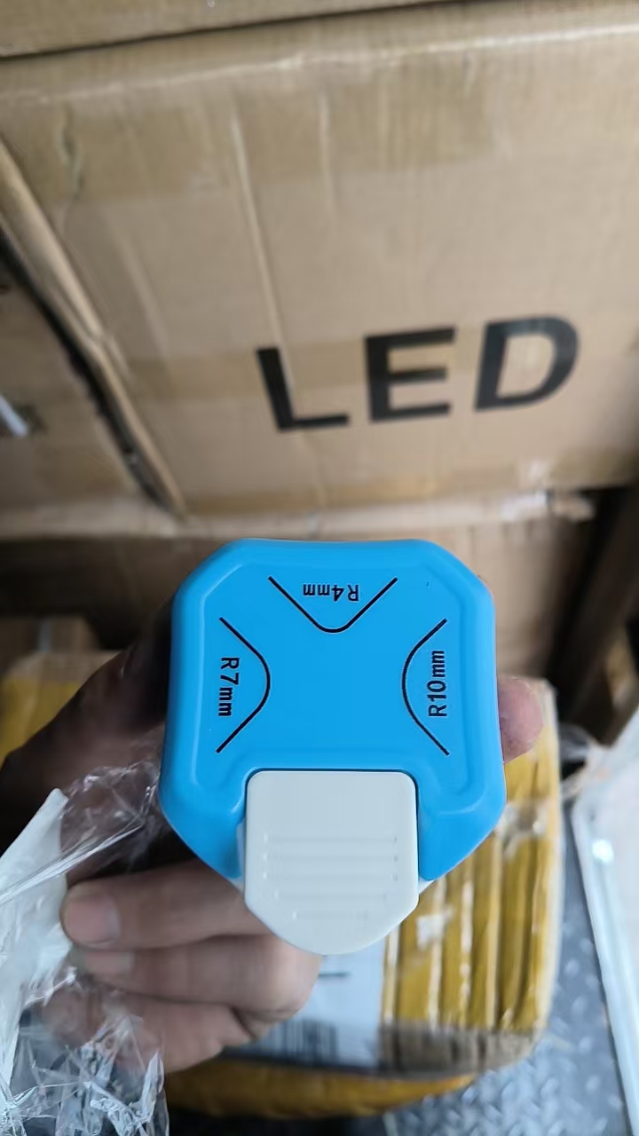 Drie-in-één hoekronder hoekembosser hoeksnijder, doe-het-zelf fotokaart visitekaartjessnijder ronde snijder papiersnijder