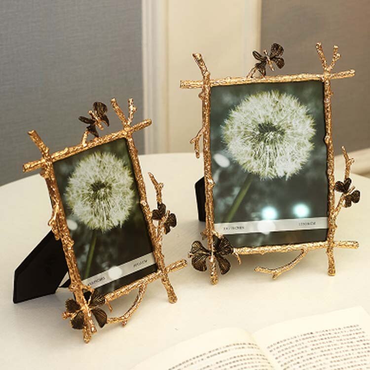 7Inch Nordic Metal Rotating Photo Frame Modern Minimalist Retro Swing Table Picture Frame Golden Ornaments