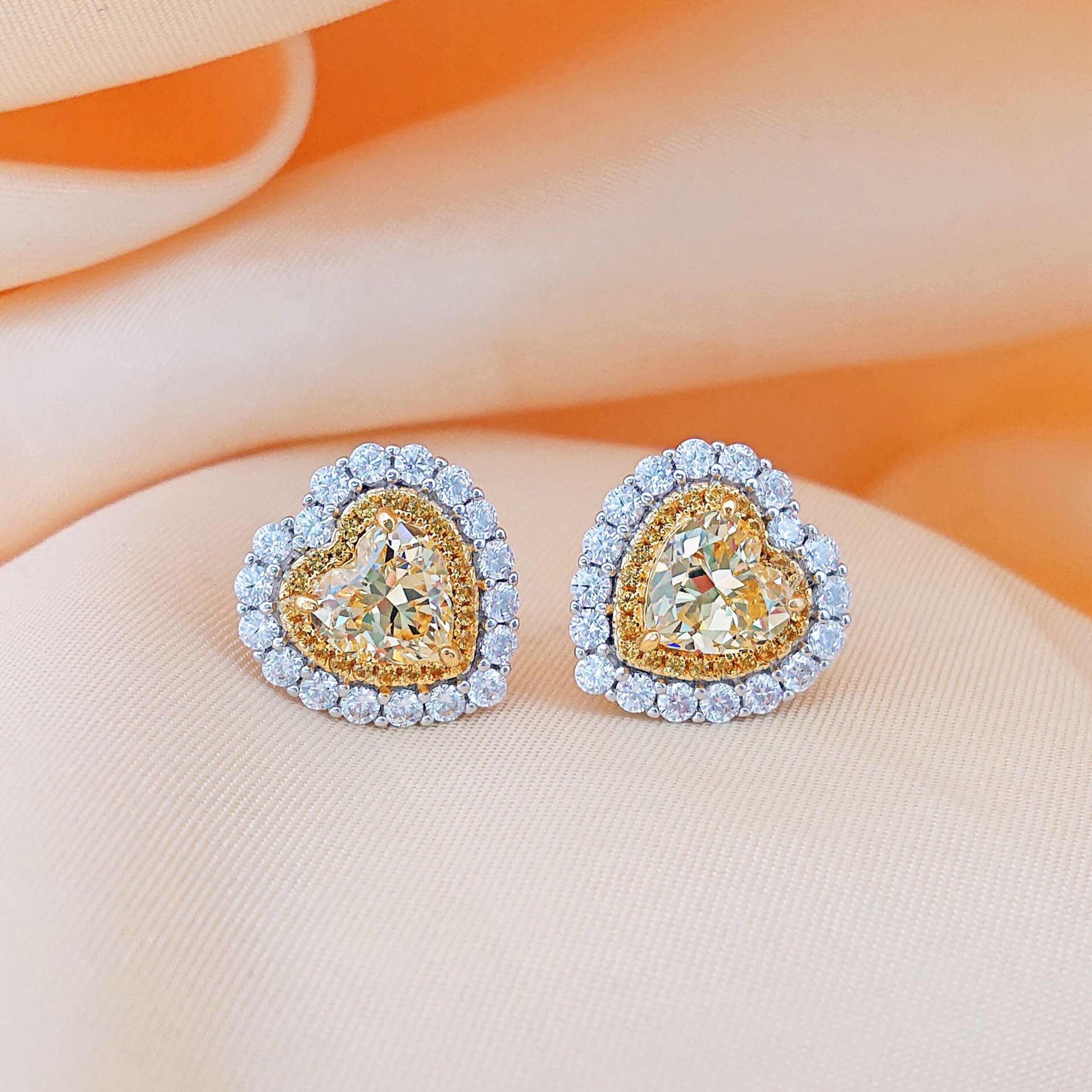 Realytrust Luxury Yellow Created Diamond Heart Stud Earrings 925 Sterling Silver Citrine Earrings Women Wedding Party Jewelry