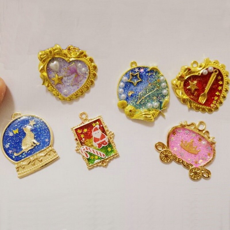 Vintage oval blonder åpne rammer charms gjør-det-selv-harpiks håndverkstilbehør firkantet rundt metall speil anheng smykker hul ramme