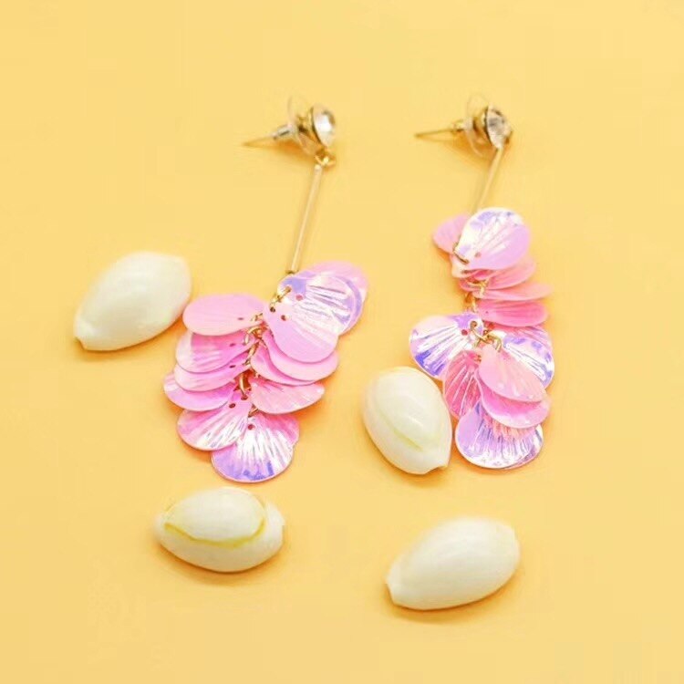 300pcs/Lot 13mm Gold Undertone Shell shape Loose Sequins Wedding confetti DIY Sewing Material Party decoration Accessories