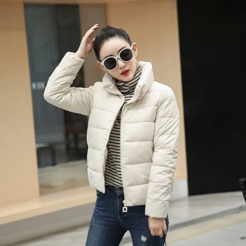Abrigo corto acolchado de plumón de pato para mujer, chaquetas gruesas con relleno, color rojo, negro, recortado, Harajuku, exterior de invierno, 2024