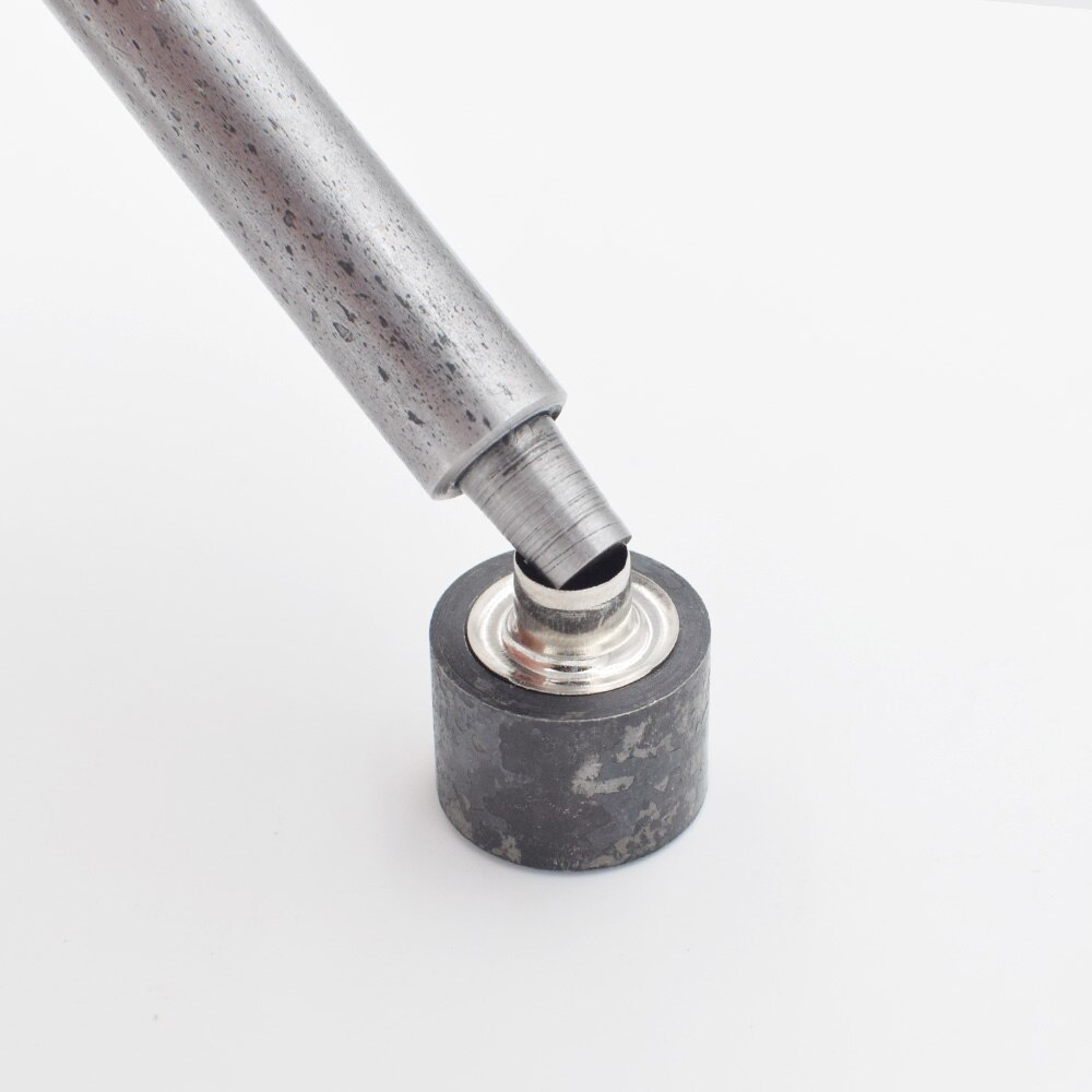 100pieces/lot) inner diameter 8mm metal Shoebox holes. Canopy cloth drawstring holes. Eyelets. corn.Silver eye Ultra gas eyes