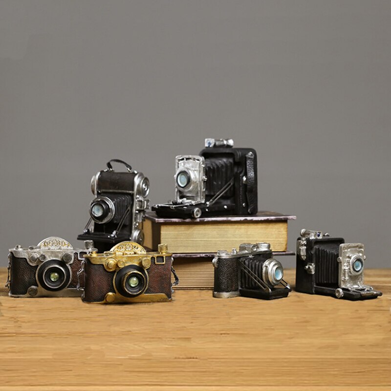 Retro kamera model dekoration fremvisning skimmel fotografering shopwindow rekvisitter indretning scene ejendom gendanne gamle håndværk