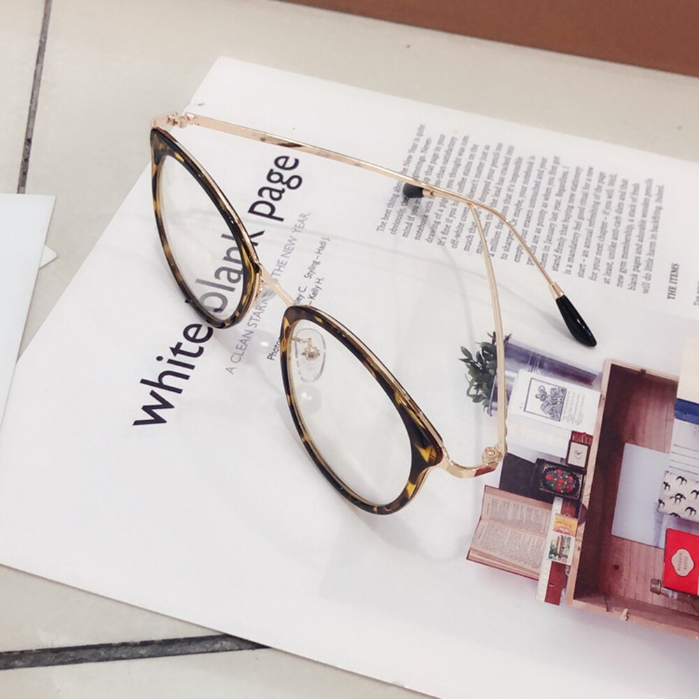 Montura de gafas redondas de gran tamaño para mujer y hombre, lentes ópticas transparentes de estilo Vintage, con luz azul, para miopía, 1 Uds.: B