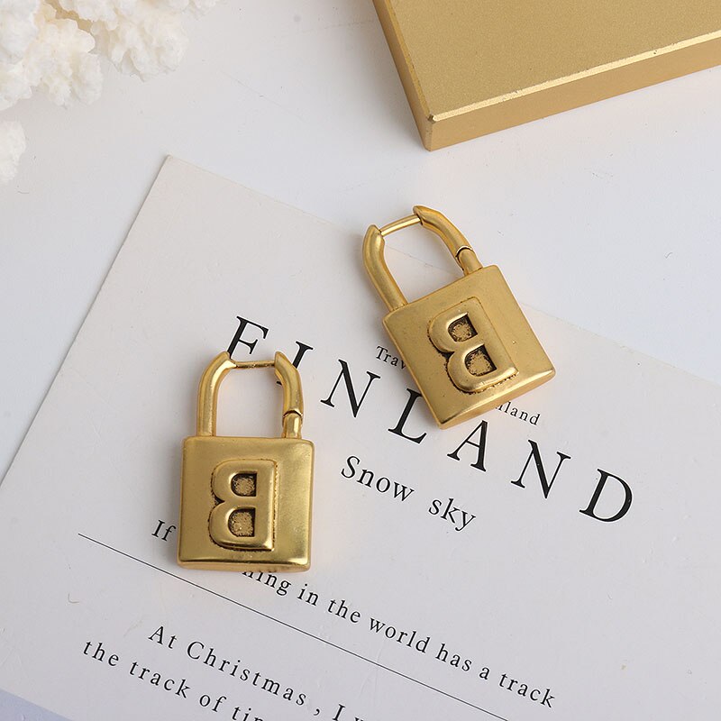 HANGZHI – Bracelet Punk rétro avec pendentif lettre B Lock, à chaîne épaisse exagérée, pour femmes et hommes, bijoux de fête à la ,: C-Earrings