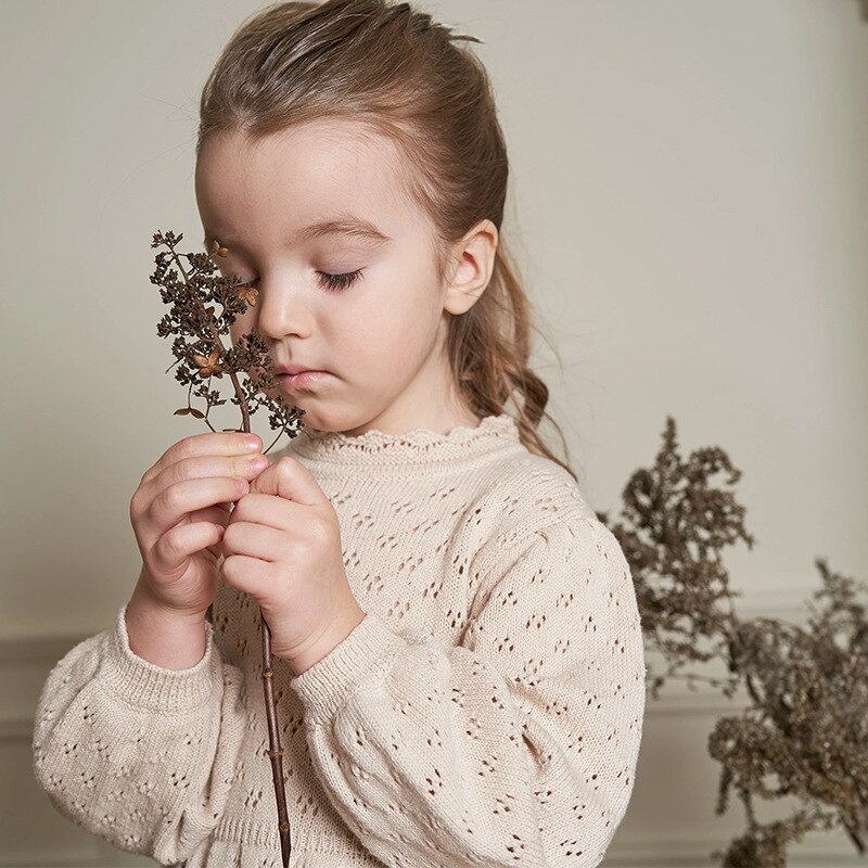 eins Herbst Baby mädchen kleidung freundlicher zur Seite fahren Prinzessin Stil Höhlte Bodenbildung Shirt neugeborenen Mädchen zur Seite fahren Gestrickte Kleidung