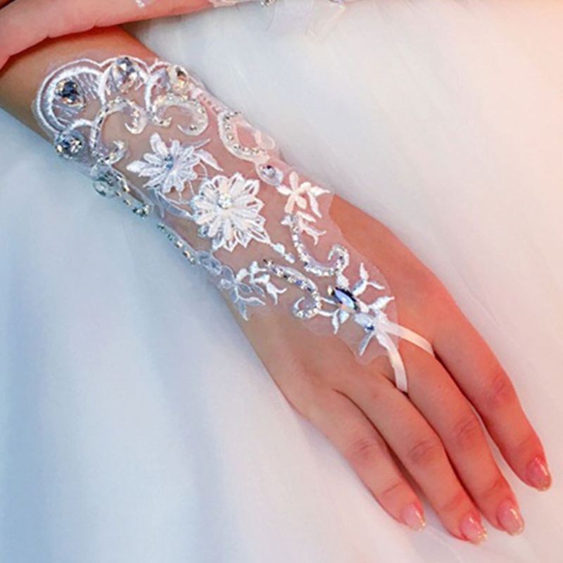 Guantes cortos de encaje de verano hechos a mano con diamantes de imitación mitones blancos accesorios de vestido de novia para las mujeres de la novia