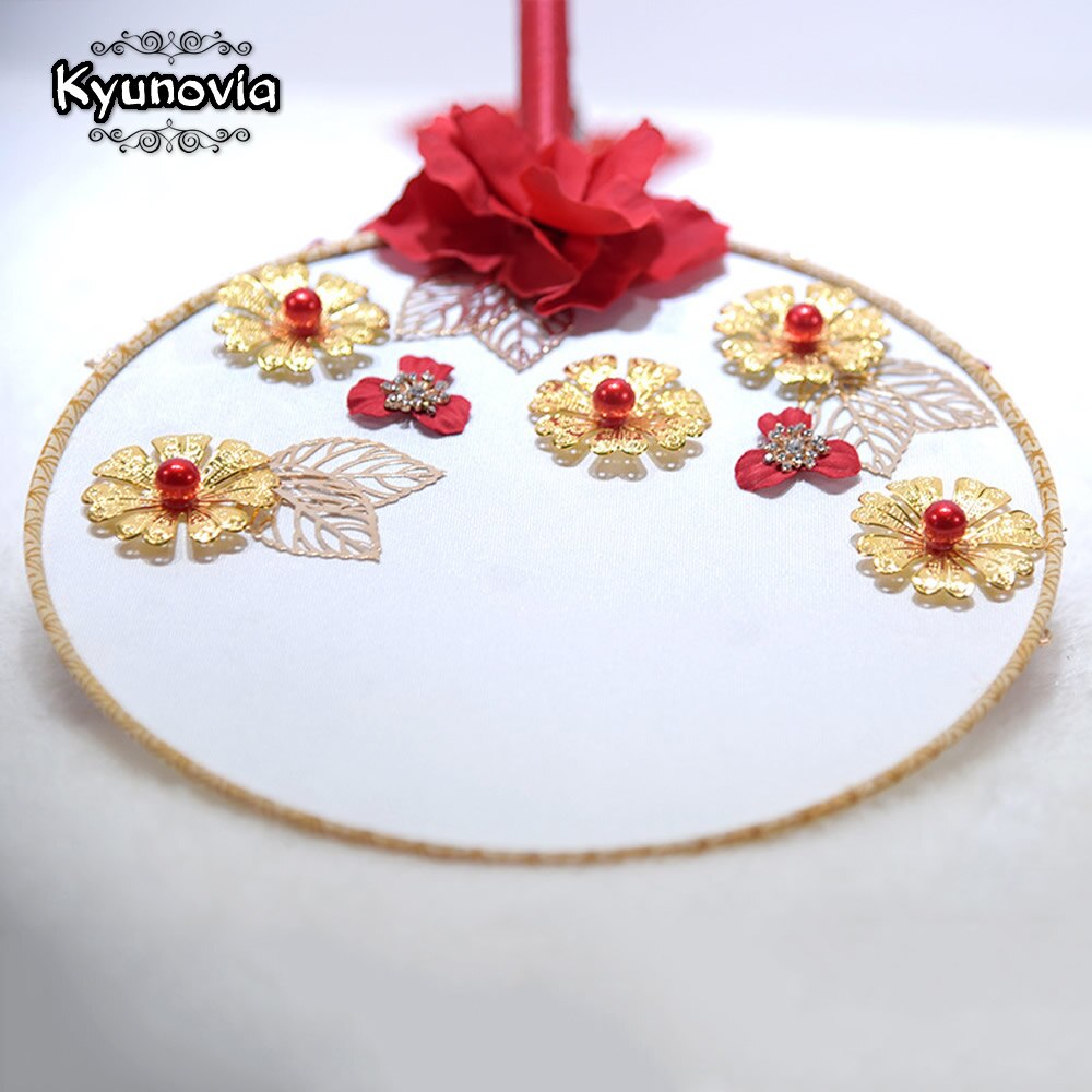 Kyunovia Unique Fan Type Wdding Flower Broach Jeweled Crystal Bridal Bouquet Red Silk Rose Wedding Boquets D26