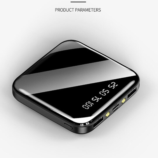 Caricatore Portatile Di Concetto Della Batteria Della Banca Di Potere Per Il Moderno Dei Dispositivi 105685459