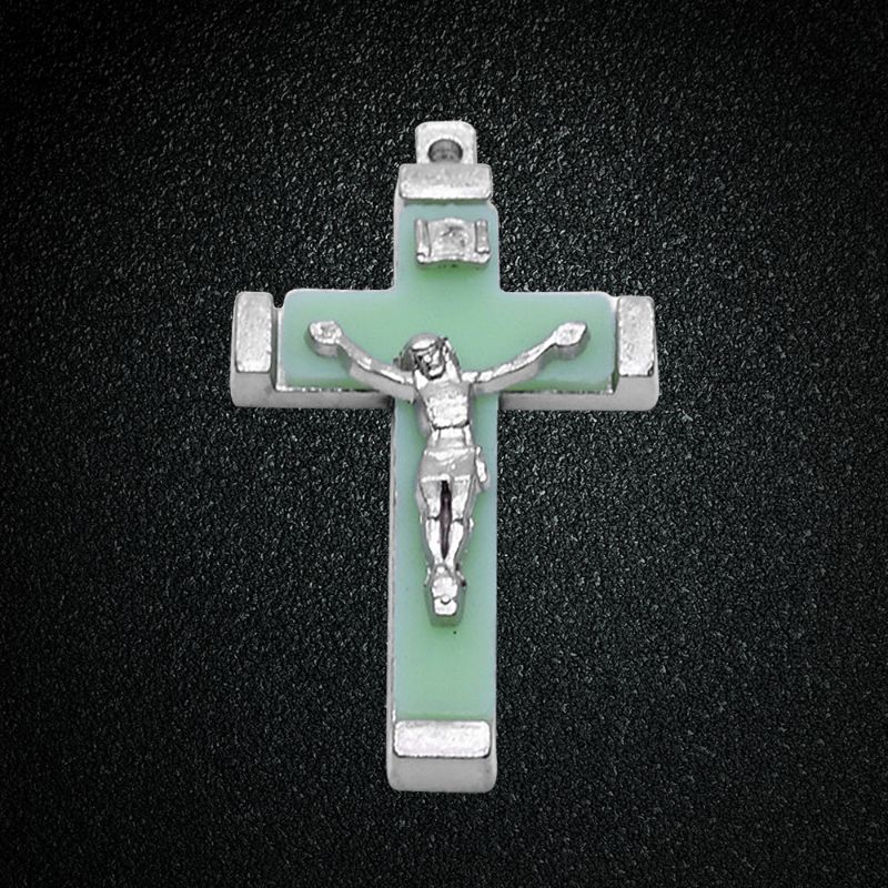 5x metal christus jesus cross lysende vedhæng glød i mørket krucifiks ornamenter smykker religiøse til at sige bønner
