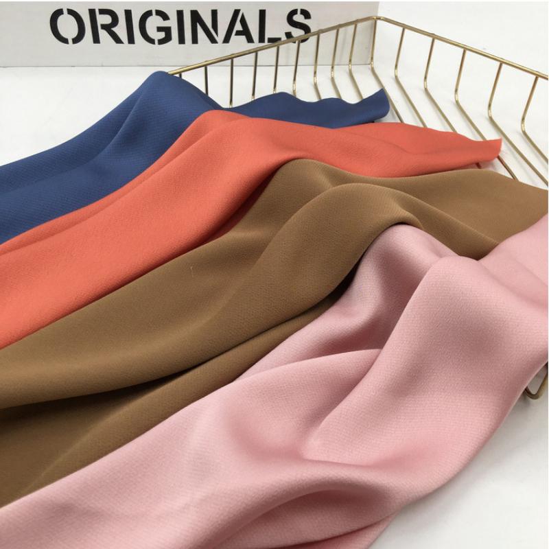 Zachte Seersucker Bubble Satijnen Stof Plain Polyester Effen Kleur Voor Jurk, Shirts, rok Doek Zwart Wit Roze Rood Door De Meter