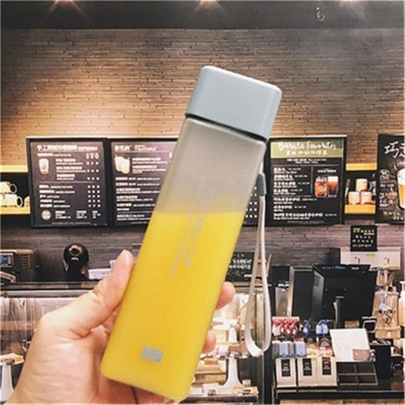 Firkantet vandflaske plast sport scrub lækagesikker drikke min flaske bærbare drinkware tour flasker