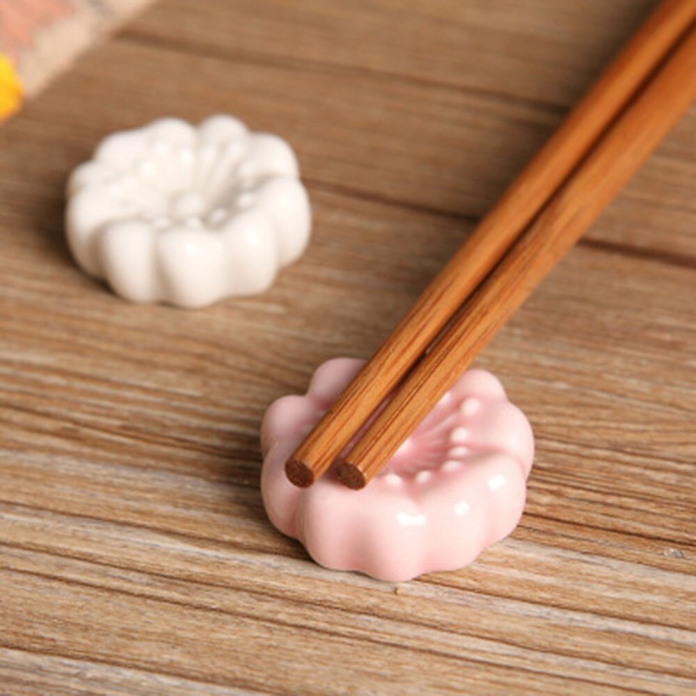 19 Styles Chinese Ceramic Chopsticks Holder Cartoon Animal Chopsticks Mat Home Kitchen Tableware Decoration Tools: 8