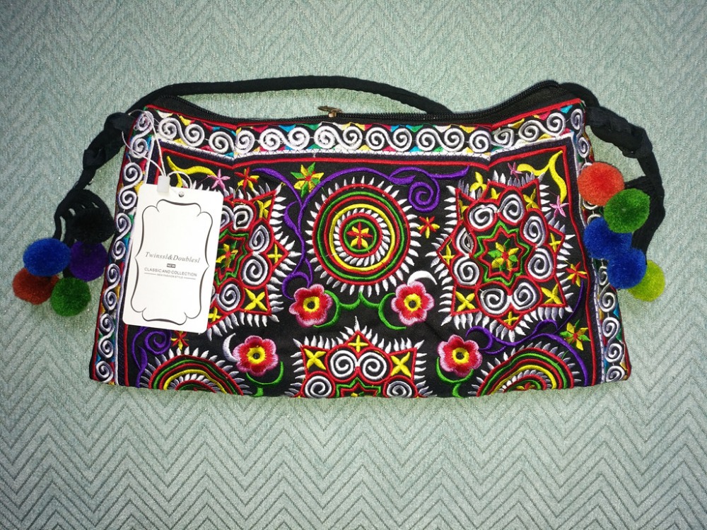 Prijs Vrouwen Borduurwerk Zak! Nationale Geborduurde Bloemen Zakken Een Schouder Messenger Vintage Handtas