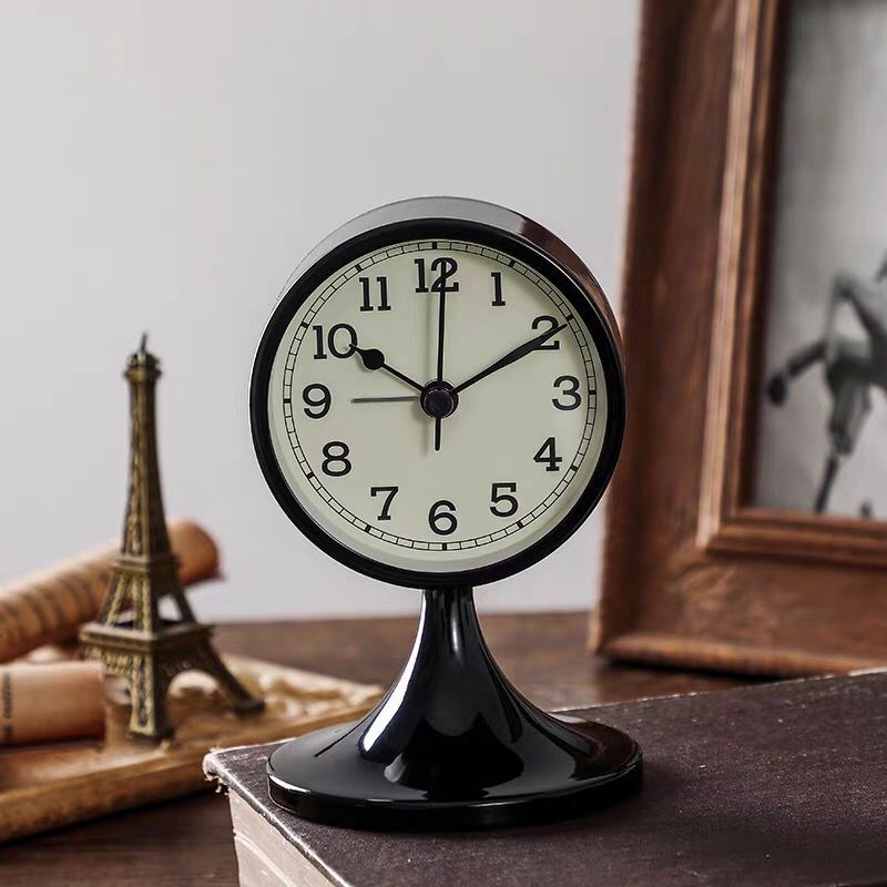 Nordic style alarm clock Simple students with bedroom bedside mute modern personality lazy desktop small alarm clock: Black